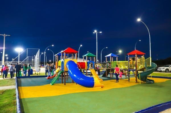 Primeiro-secretário solicita construção de uma praça pública no bairro Master Ville I