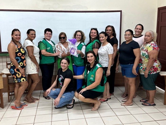 Governo leva curso livre de customização de roupas a mulheres do Santa Inês
