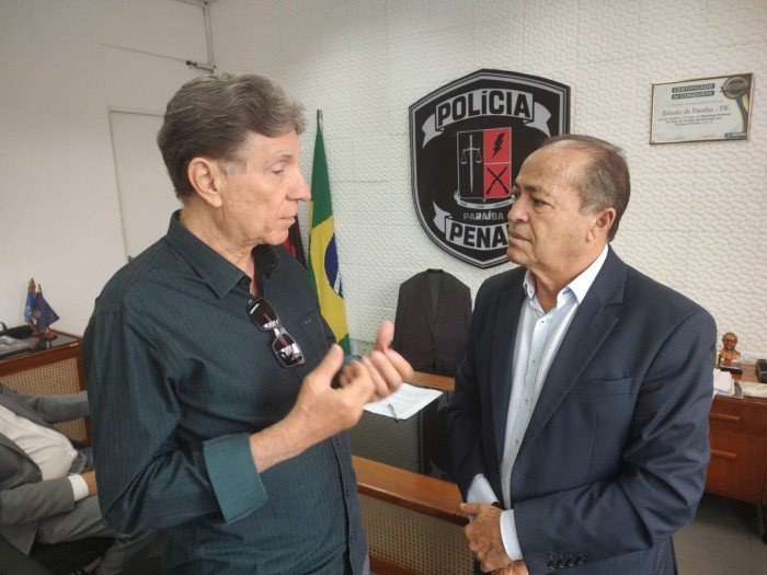 Secretário João Alves recebe visita do fundador da Fundação de Educação, Tecnologia e Cultura da Paraíba (Funetec-PB), Almiro de Sá