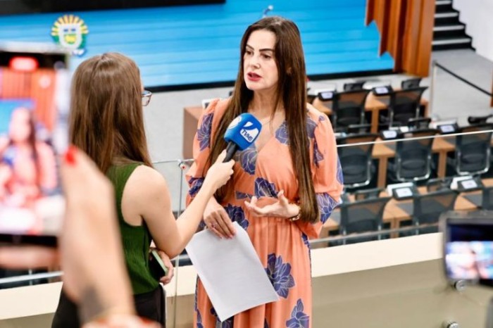 Deputada solicita veículo para auxiliar produtores rurais de Juti