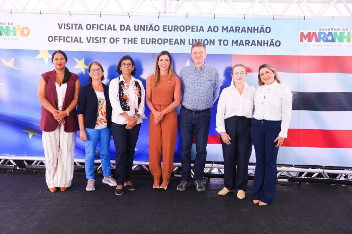 Primeira-dama Larissa Brandão acompanha cônjuges dos embaixadores europeus em visita a serviços e bens culturais do estado