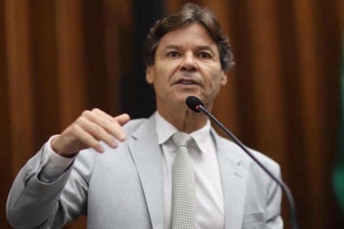 Tráfego de carga pesada na BR 262 e Estrada Parque Piraputanga é debatido na Alems