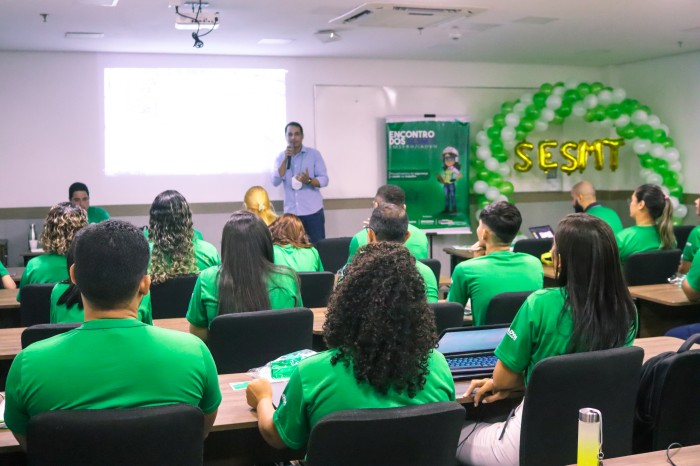 Encontro debate procedimentos de segurança e saúde no trabalho em hospitais da rede estadual de saúde