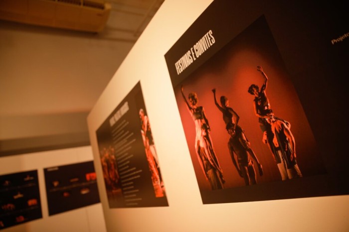 Corpo artístico do Governo do Amazonas celebra 25 anos e apresenta trechos de coreografias históricas em exposição