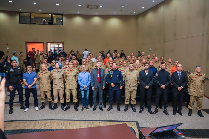 Corpo de Bombeiros realiza aula inaugural do Curso de Mergulho Autônomo 