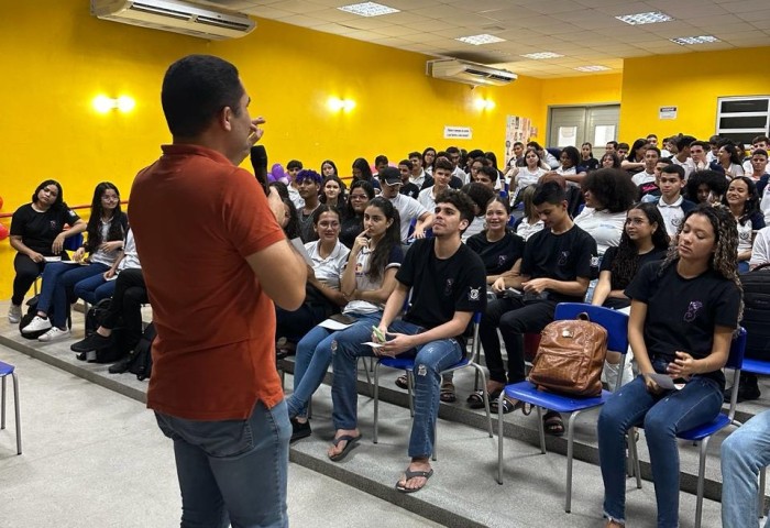 ECIT Dom Marcelo inicia projeto de preparação dos estudantes para o Enem 2024
