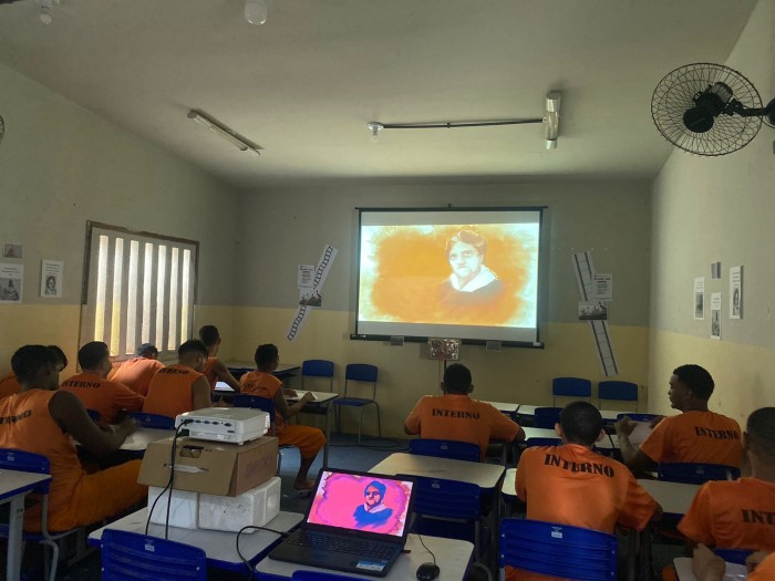 Projeto CineGuará do Governo do Estado promove cidadania e ressocialização em unidades prisionais