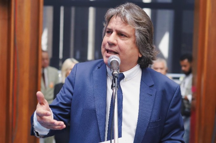 ALEMS analisa PL de autoria do Deputado Caravina que prevê incentivo a rádios comunitárias