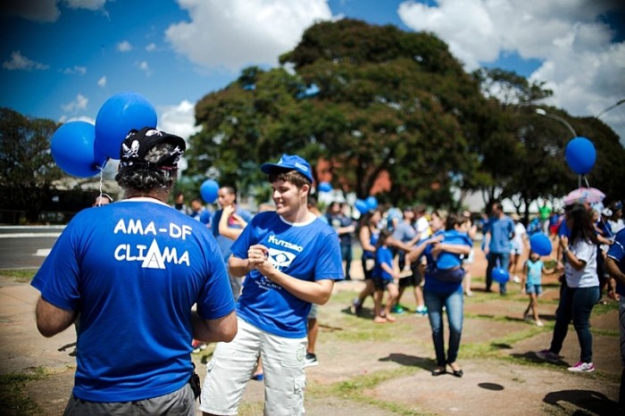 CAS aprova projetos que fortalecem associações voltadas à inclusão de pessoas com autismo e síndrome de Down