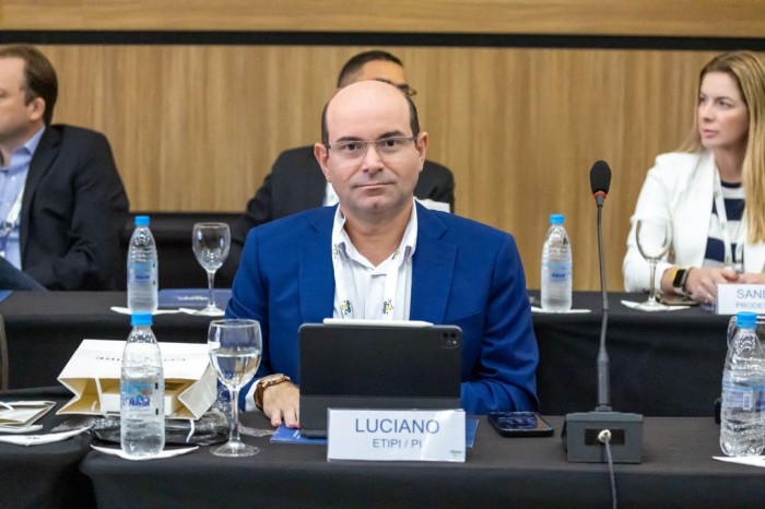 Diretores da Etipi participam de encontro nacional de tecnologia em Foz do Iguaçu