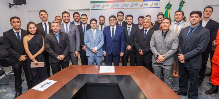 Governador Rafael Fonteles nomeia 17 novos peritos para a Polícia Civil do Piauí