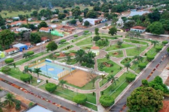 Alcinópolis: Zé Teixeira solicita obras de saneamento e lazer