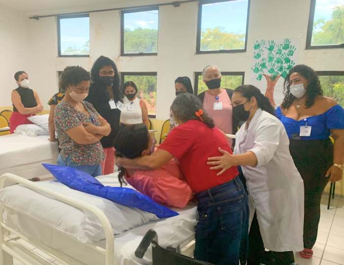 CCC promove quinta edição do curso de cuidadores; mais de 80 profissionais já se capacitaram