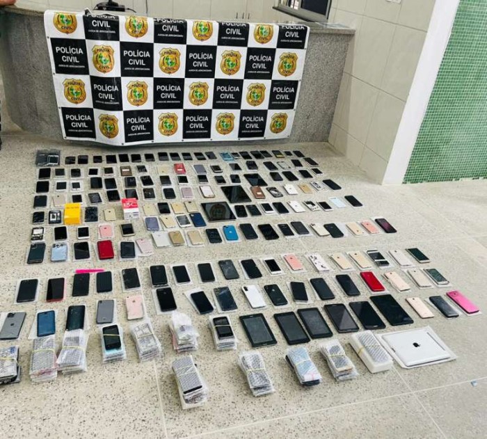 Homem em posse de aparelhos celulares roubados e furtados é preso pela PCCE em Jijoca de Jericoacoara