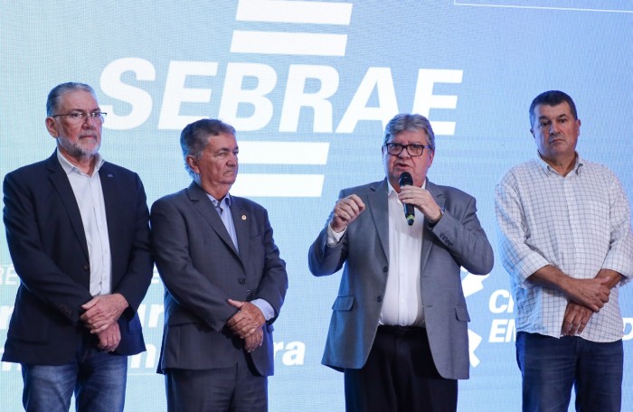 João Azevêdo prestigia evento do Sebrae que premiou práticas empreendedoras de municípios paraibanos