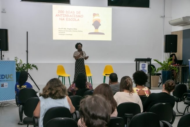 Educação de São Sebastião promove 2º encontro do curso ‘Decolonizando Olhares e Atitudes’