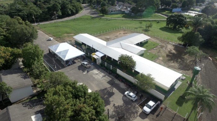 Educação: No Dia do Exército, comunidade recebe Escola Duque de Caxias totalmente revitalizada