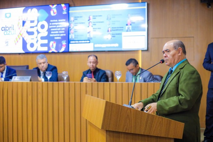 Astro de Ogum cobra pagamento de emendas parlamentares
