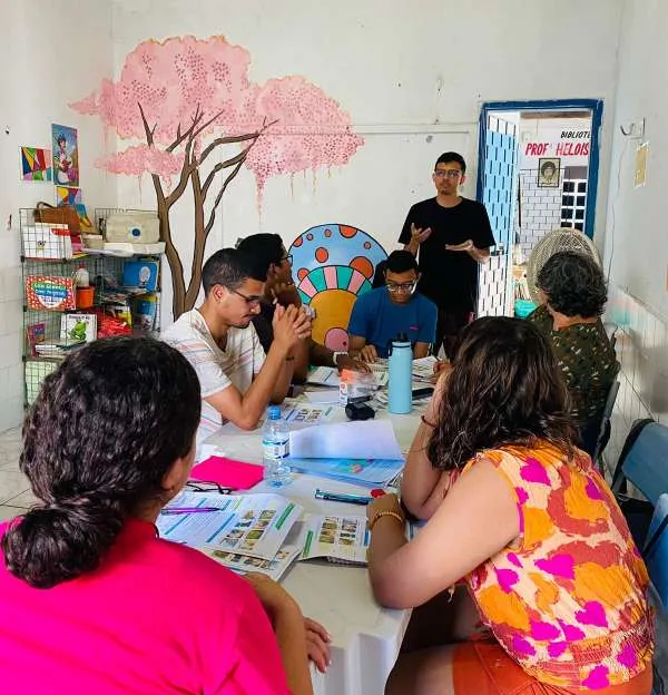 Uece oferece vagas para o projeto gratuito Línguas na Comunidade