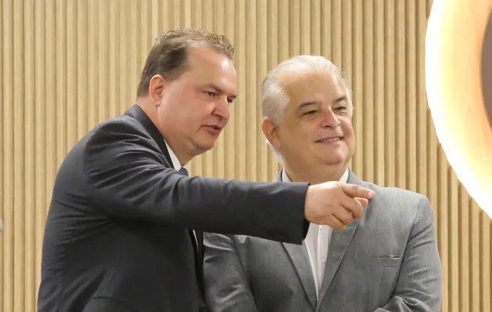 Sessão especial homenageia personalidades ligadas ao empreendedorismo