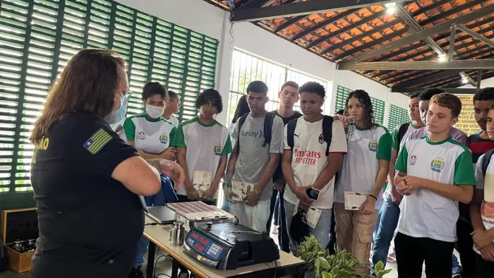 Imepi realiza palestra sobre instrumentos de medição para alunos da Rede Estadual 