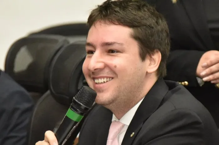 Projeto susta resoluções sobre reserva de vagas a travestis e transexuais na UEMS