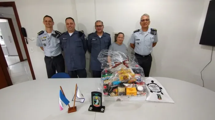Homenagem ao comandante e subcomandante do 5º CPOR que irão à reserva remunerada