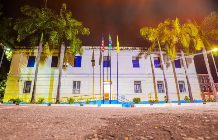 Câmara de São Luís aprova novos pedidos de recuperação de vias da cidade