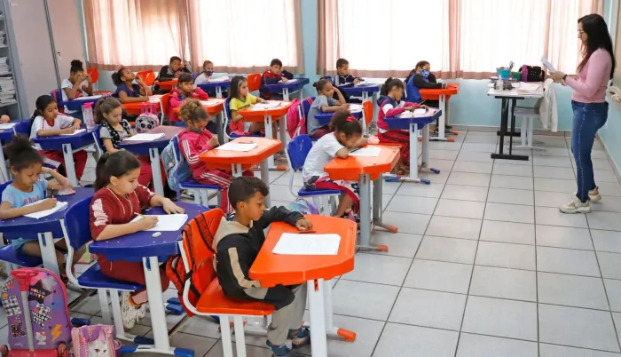 Conselho Municipal do Fundeb se reúne na Secretaria de Educação