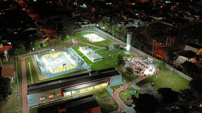 Complexo esportivo de Schmitt ganha novas quadras e iluminação