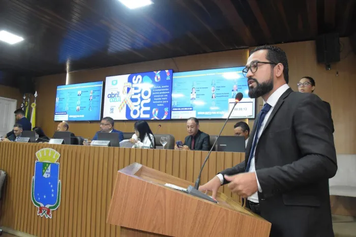 Wesley Sousa solicita gratuidade no transporte público no dia do Concurso Nacional Unificado