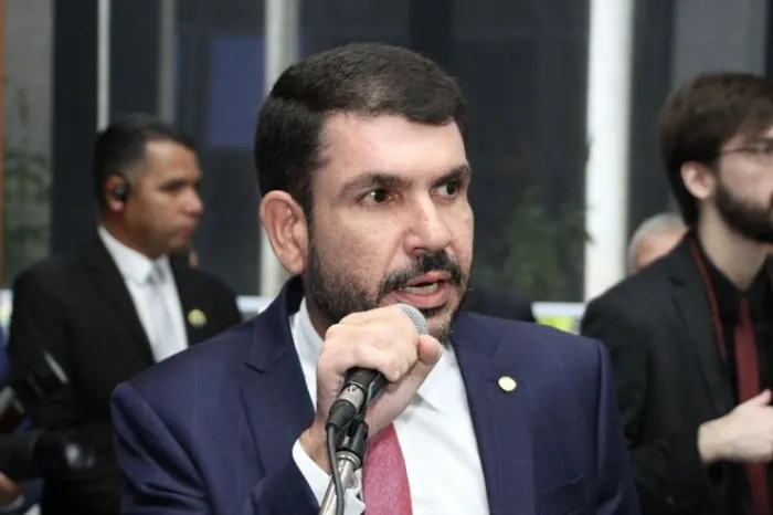 Deputado Jamilson solicita pavimentação de estrada da Comunidade Furnas do Dionísio