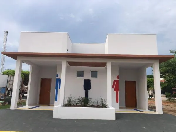 Vereador solicita construção de banheiro externo na UBS do bairro Rota do Sol