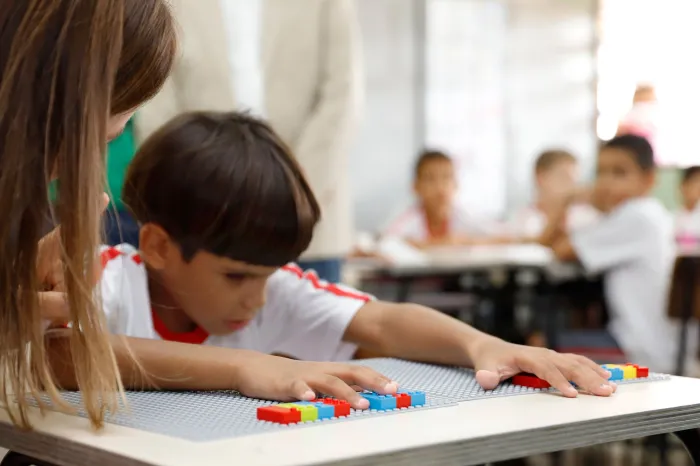 Rede municipal promove mês dedicado a visão dos alunos