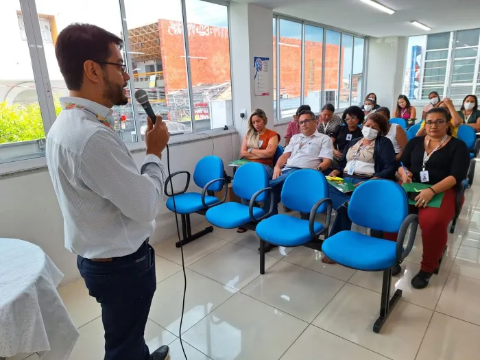 Colaboradores da Farmácia do Povo recebem treinamento de qualificação no atendimento ao público 