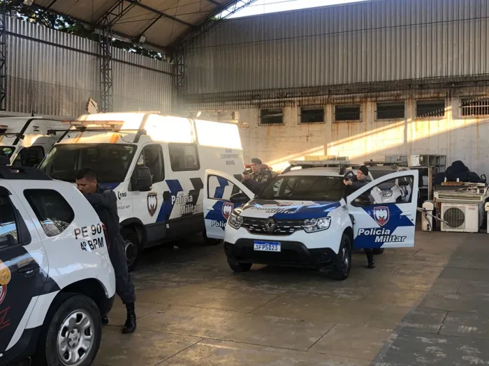 Equipes de Rádio Ocorrência do 4º BPM participam de aprimoramento técnico de abordagens a veículos