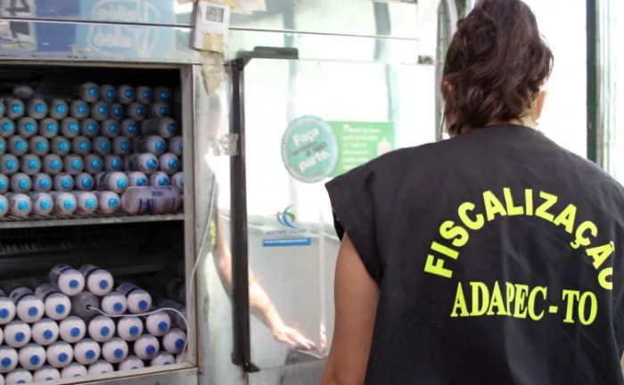 Adapec alerta lojas agropecuárias sobre a proibição de comercialização, armazenamento e uso de vacina contra febre aftosa  