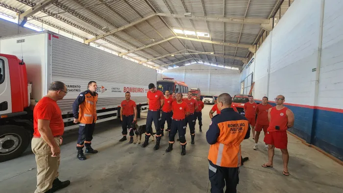 Bombeiros do Espírito Santo partem para missão no Rio Grande do Sul