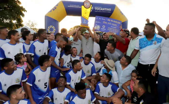 Governador Wanderlei Barbosa prestigia a final do Copão Centro em Monte de Carmo; torneio reuniu 180 equipes 