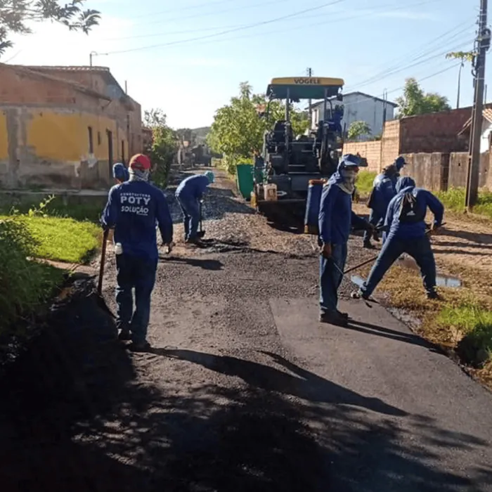 Seinfra investe mais de R$ 2,5 milhões em pavimentação de ruas em Buriti dos Lopes