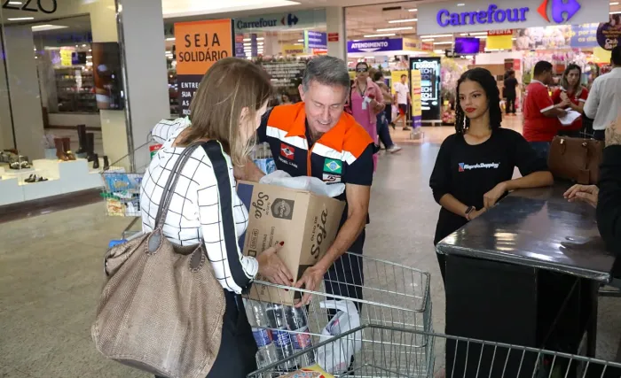 Defesa Civil realiza mutirão de arrecadação no Riopreto Shopping