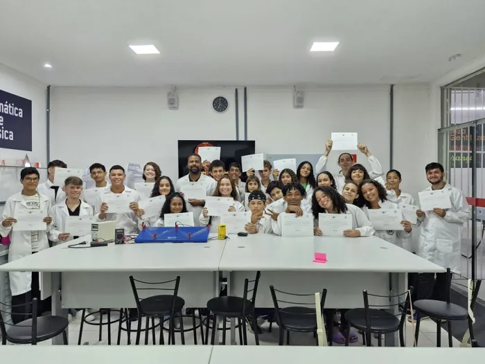 Clube de Física e Astronomia de escola de Guarapari é reconhecido pela Sociedade Brasileira de Física