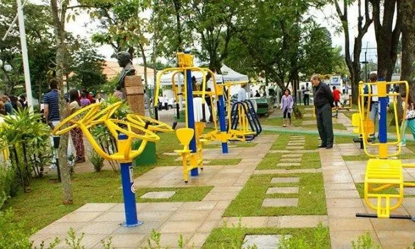 Sorriso: parlamentar defende construção de praça pública no bairro Brasil Norte