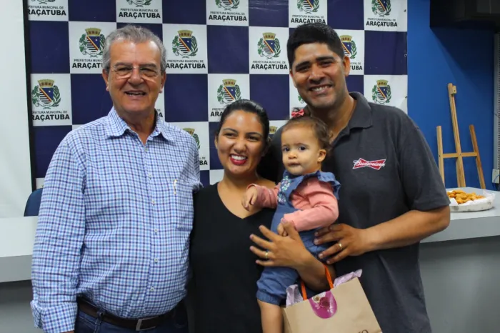 Doadoras de leite materno são homenageadas em evento