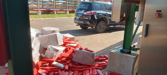 Polícia Civil realiza incineração de 1,6 toneladas de maconha em Três Lagoas
