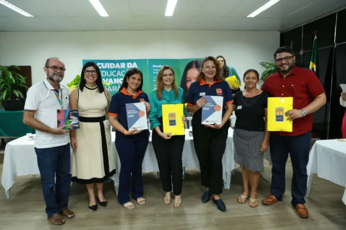 Jovem Senador: Seduc reconhece estudantes e lança publicação com as 10 melhores produções