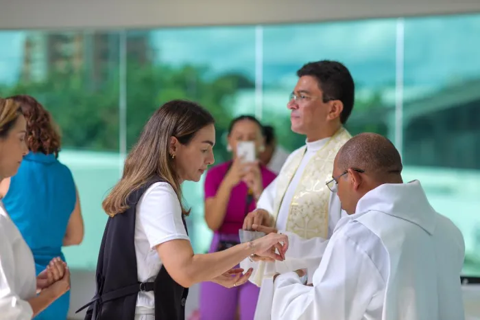 Nova Maternidade Dona Evangelina Rosa inaugura Capela Ecumênica em celebração ao Dia das Mães