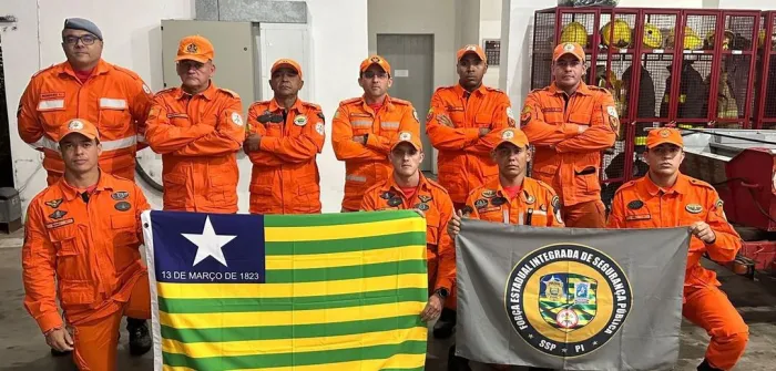 Bombeiros do Piauí chegam ao Rio Grande do Sul para auxiliar no trabalho aos desabrigados