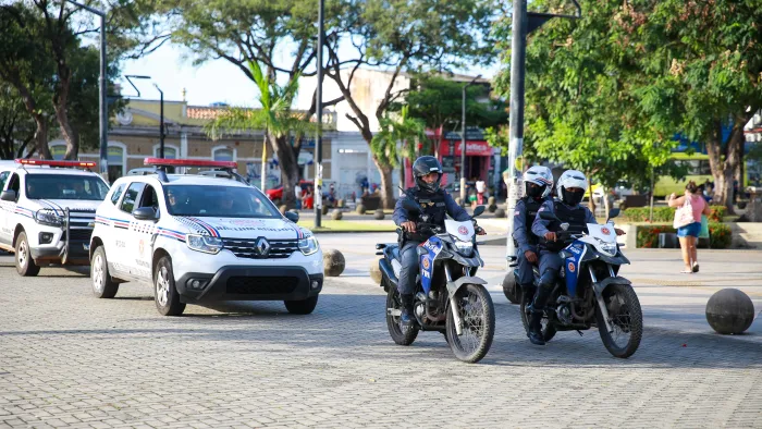 - A ação mobiliza 30 viaturas, entre carros e motos, e cerca de 40 agentes da Polícia Militar do Maranhão (Foto: Júnior Foicinha)