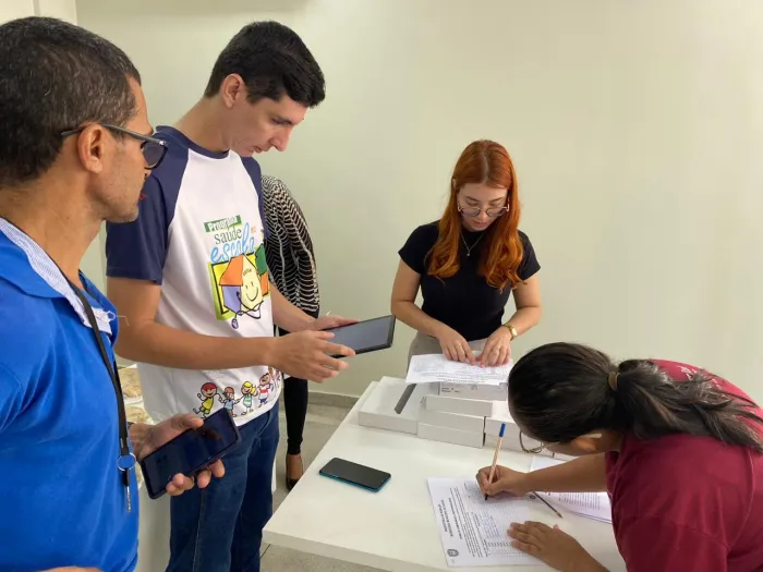 Saúde: Secretaria entrega novos tablets a Agentes Comunitários de Saúde